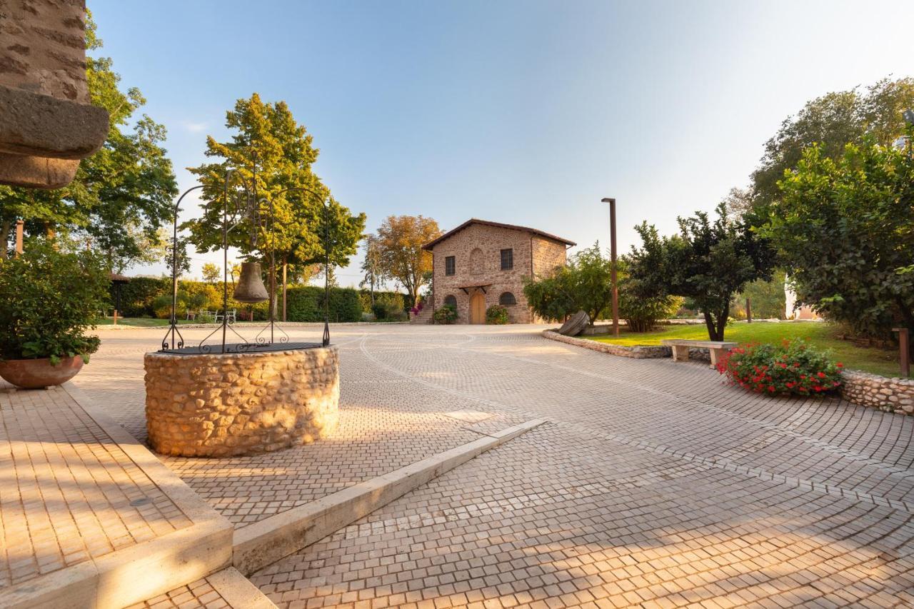 فندق Antico Borgo Molino 7Cento Vicino Ai Giardini Di Ninfa Cori المظهر الخارجي الصورة